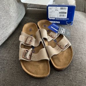 Brand new with tags Birkenstock Arizona